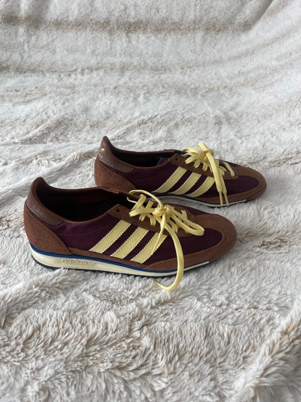 adidas SL 72 OG Shoes in Maroon / Almost Yellow / Preloved Brown men's size 6.5 - Picture 2 of 6